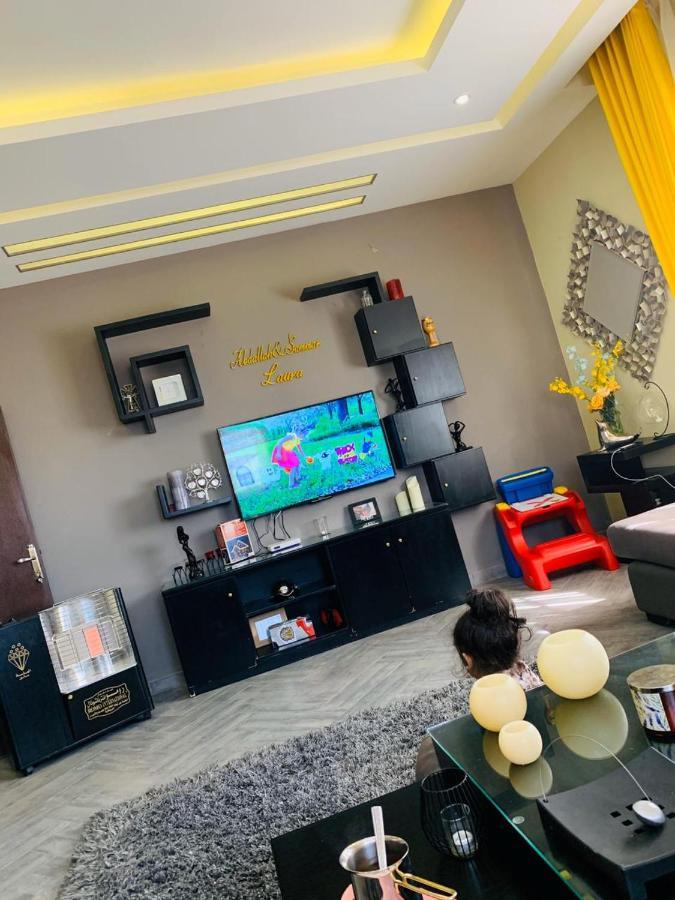 Laura'S Modern Villa Medeba Dış mekan fotoğraf